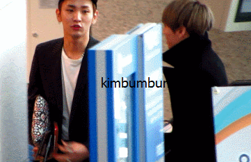 lipslovekiss:  150127 awwww Jongkey!!!!  Source: kimbumbum