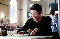 captainswaan: #barry allen’s iris west smile#is the most precious thing