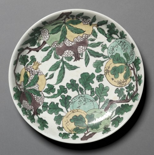 Dish with Dragons, Pomegranates, and Peaches, 1662, Cleveland Museum of Art: Chinese ArtVarious tech