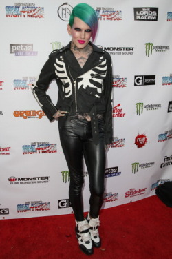 jeffreestar:  attending Rob Zombie’s “Great