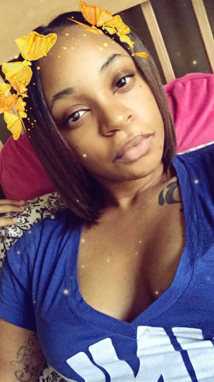 baddluxkk:  buttacream18:  baddluxkk:  buttacream18: Black out 🐱🐱🐱▪️◾️◼️  IG: alissa18 YouTube: 18alissa   True Beauty Golden Goddess  Thank you 😊😊  Thank God sweetheart , I’m only acknowledging it 😇😔  Beauty work !