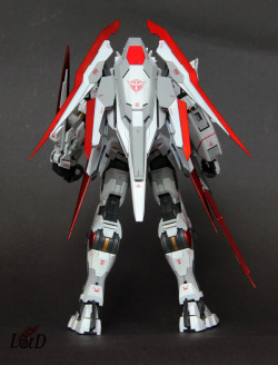 mechaddiction:  GUNDAM GUY: MG 1/100 00 Qan[T]