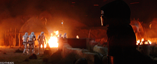 eightheads:  The trooper saw only light reflecting off a mask, and his own fear.[Star