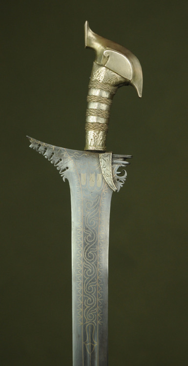 art-of-swords:Moro Keris SwordDated: 18th centuryCulture: JavaneseMedium: steel, silver, woodSource: