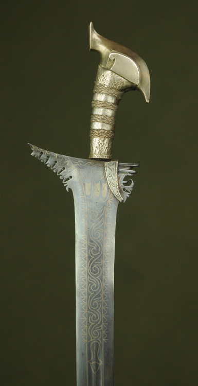 art-of-swords: Moro Keris Sword Dated: 18th century Culture: Javanese Medium: steel, silver, wood So