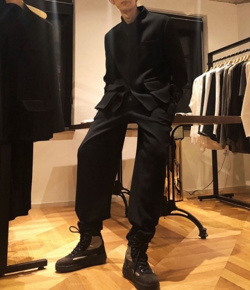 khhkpopfashion: CODE KUNST