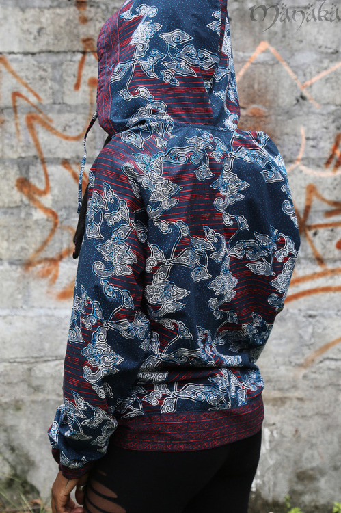 manakahandmade:Manaka Unisex Hooded Jacket. This one is handmade from Indonesian Batik Print Fabric.