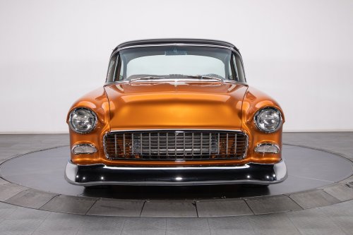 itsbrucemclaren:  speedxtreme:1955 ChevroletBel AirWorld Class Bel Air Custom GM LS1 V8 4-spd Auto PS PB A/C Leather Art Morrison     What machine! 