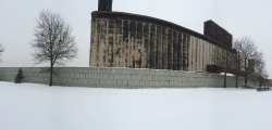 horizphotos:  Abandoned Redhook factory (closeup),