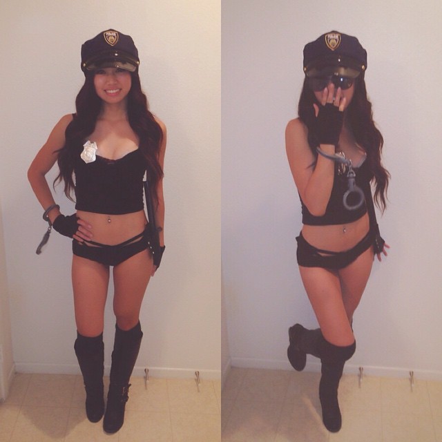 Hot Asian girl tiny hottie - Twitter - @raynaroxanna