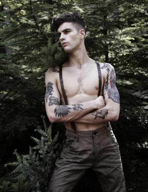handsomemales:  lewis grant by david edwards