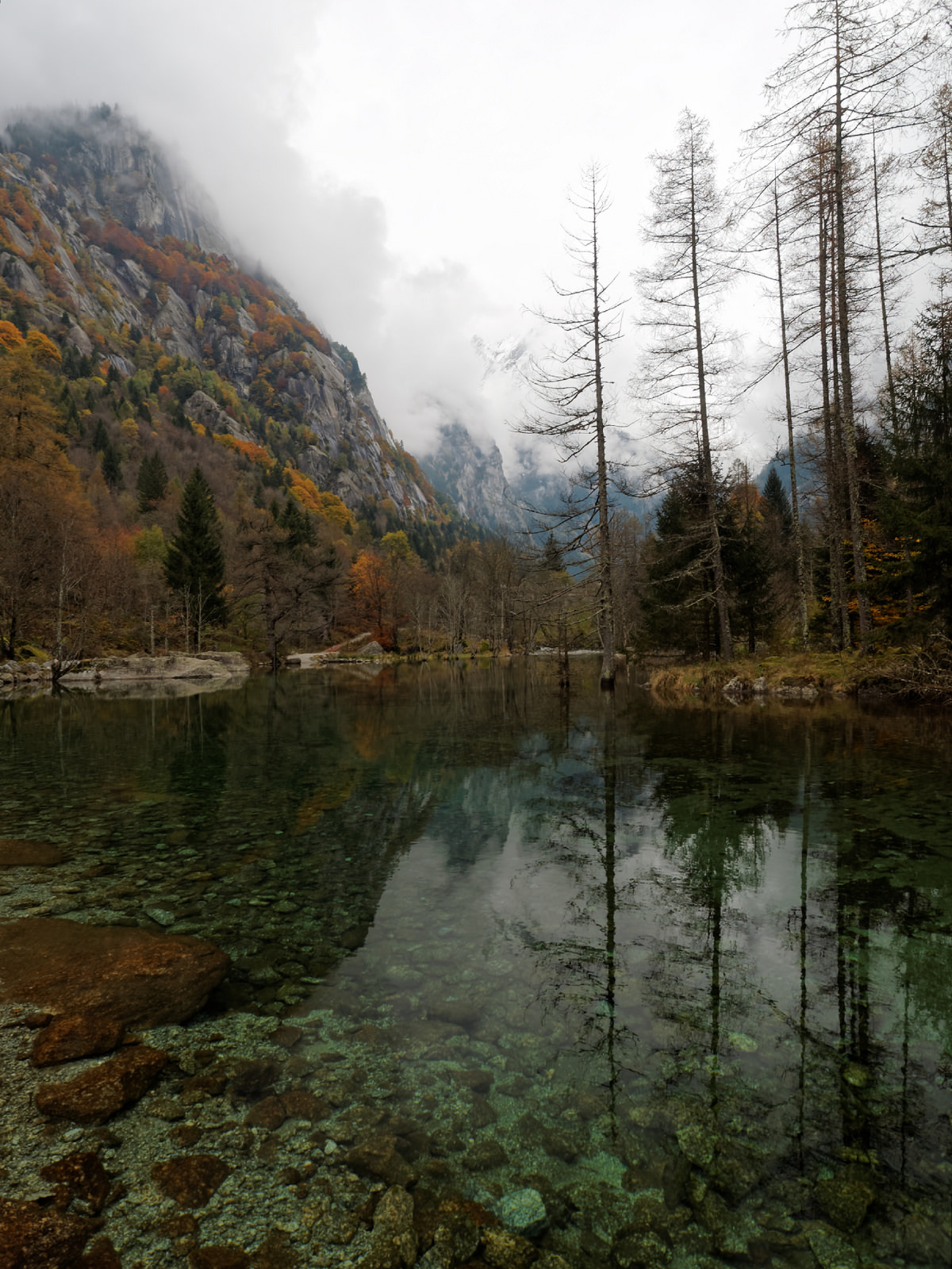 bvddhist:  woodfawn:  90377:   	Val di Mello 101 by MarioVare      x     