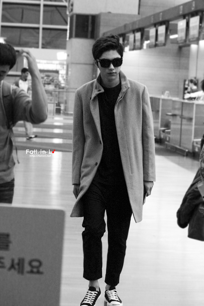 ifntsoo:  141029 Incheon airport© Fall in L | do not edit/crop/remove the watermark.