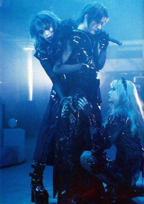 jrockchocolate:  blackwidow215:  KÖZI. Gackt. Mana.  /dead 