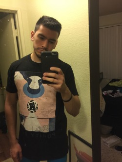 Ultimate-Weeabooboo:  When Ya Purity Ring Shirt Looks Super Huge.