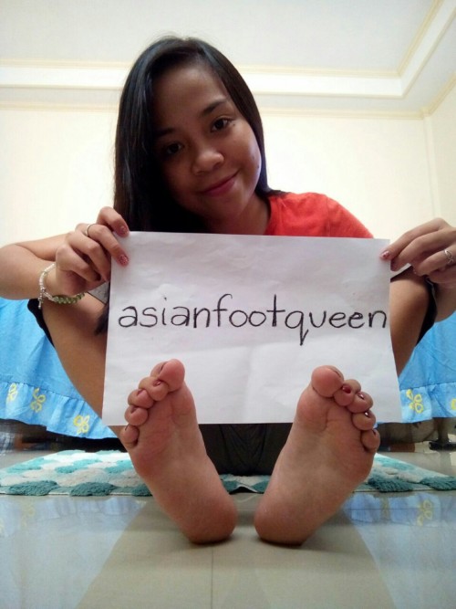 asianfootqueen: Do you think that I am cute? :3I do