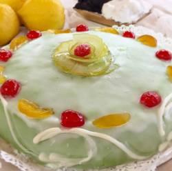 ferribotti:  La cassata ha una sua filosofia di vita, come il bushido o lo zen. Si basa innanzitutto su tre rapporti fondamentali: Fragilità, Equilibrio, Creazione.La Fragilità è insita nei prodotti che si usano, la ricotta ad esempio è qualcosa di