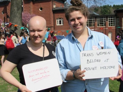 lgbtqblogs:Mount Holyoke Students Advocate For The Inclusion Of Transgender Students Their Women’s C