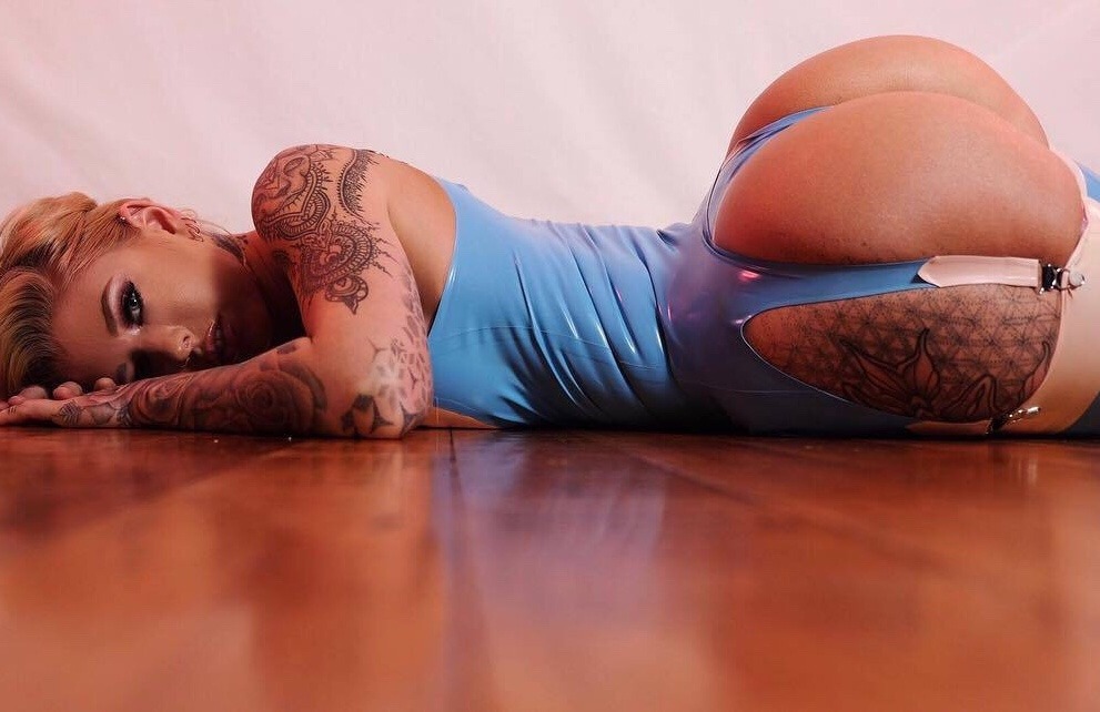 She’s a 10!!!!
