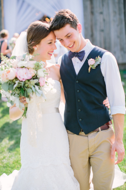 (via Lace &amp; Rustic Farm Wedding - Bella Paris Designs) 