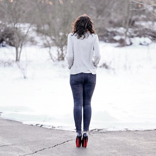 Wintry weather #louboutin #louboutinworld #redbottoms #datass #highheels #dstld #dstldxyouww