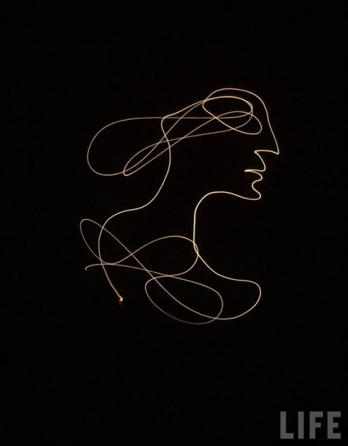 Picasso drawing with light.Life Magazine 1949