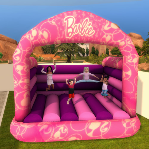 xplatinumxluxexsimsx:Deco Bouncy Castle + PosesSomething a little different (and less ‘lu