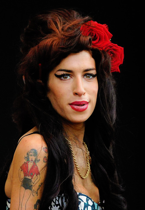 Amy Winehouse live at the V Festival, 200810 years without Amy Winehouse (September 14th, 1983 - Jul
