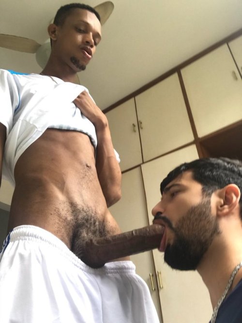 Porn photo colossal-blowjobs:  @gpmarcosgoiano sucking 