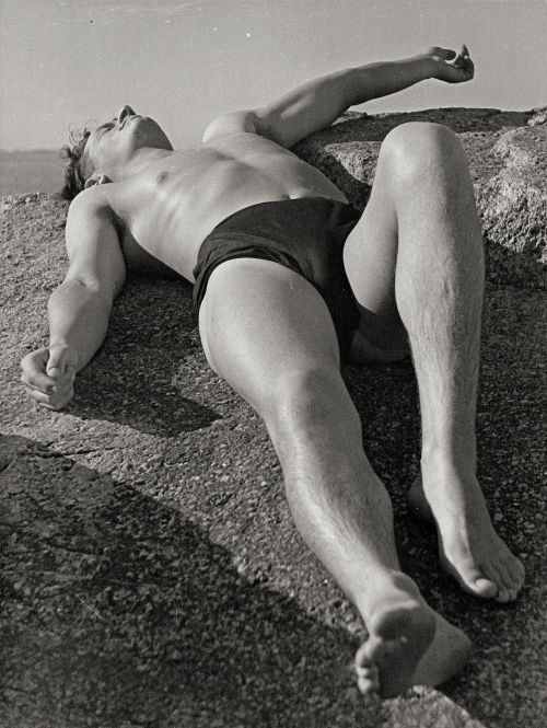 beyond-the-pale: Swimmer on Rock, 1930s - Andre Steiner            &nb
