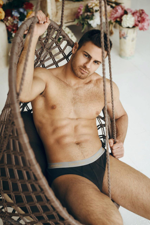 goldenmenbgd:  Kirill Dowidoff by Mitya Nevsky