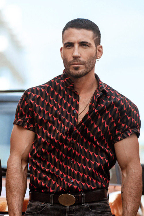 zacharylevis:MIGUEL ÁNGEL SILVESTRE“Sky Rojo” (Netflix, 2021—)