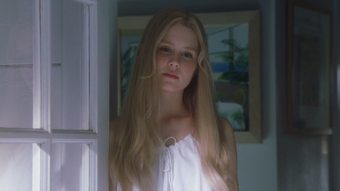 bornin20s:  issietheshark:  white oleander (2002)  Best movie  loved the movie and