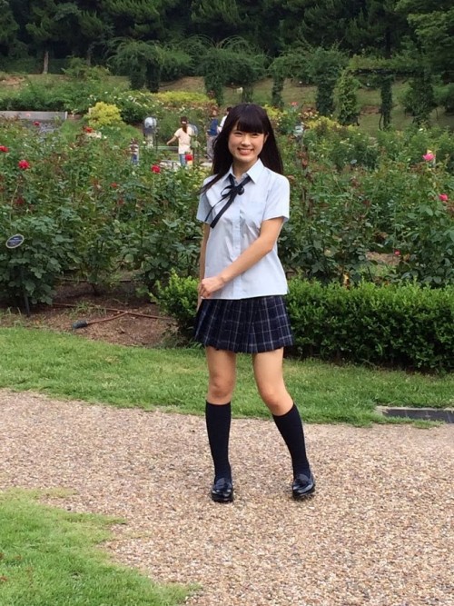 akibeya:  今日は、月刊エンタメさんの撮影 でしたっ♡ お外で撮影したりして、めっちゃ楽しくって、ずっと笑ってました(o^^o)♡ ぷぷぷ（笑） … 渋谷凪咲