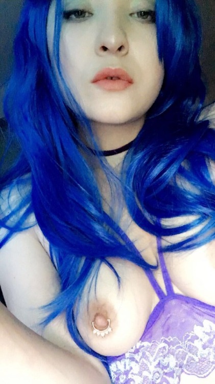 stonedscorpio2bh: Feeling good My god! So fucking sexy!