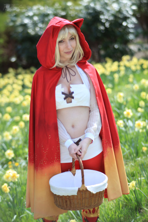 Sex hotcosplaychicks:  Little Red Riding Hood pictures