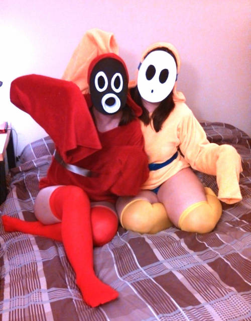 beebeerockhard:  noillart:  beebeerockhard:  My twin sister did a Sniffit cosplay to match my Shyguy cosplay! Woah!   WELP  AARGGGG TOO CUTEEE *explodes!!!!*