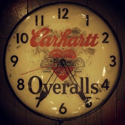 getwiththe40s:  #1930sCarhartt#vintageclock#vintageworkwear#vintagerailroadjacket#vintagedenim#1940s#1950s by suntraptokyo http://ift.tt/1uUrDcx 