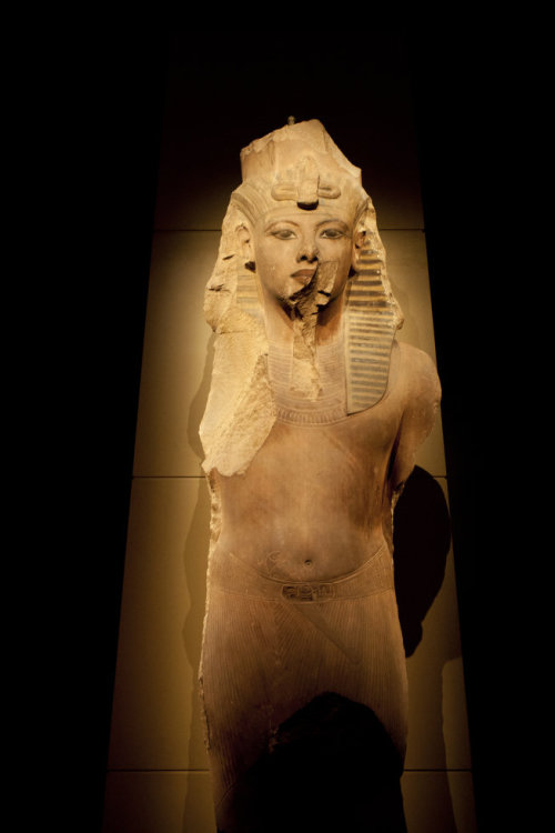 awesomepharoah - Colossal Statue of Tutankhamun, 18th Dynasty,...