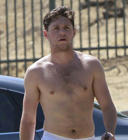 25746591:Niall with a friend for hiking Runyon