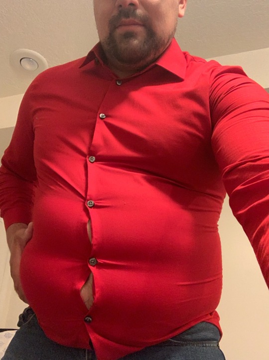 lardgerthanlife:  Thick Thursday: Reached a new record high of 315 lbs/145 kg. I’m trying to gain another 40 lbs/ 18 kg this year. With my BMI into the 40’s, I’m now morbidly obese with no intention of stopping as I balloon out of control. 😈