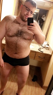 chubbyhairybear:  Send nudes.