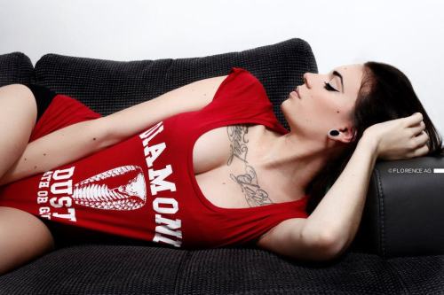 1-0-1inkedgirls:  Klémence Sweet Tooth. Photos by Florence Aguirre for Diamond Dust Clothing