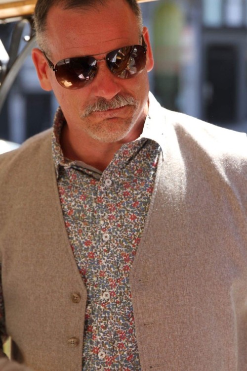 chipwrightisperfect: My man looking dapper