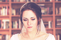 prettyfangs:  favorite scenes from The Twilight Saga [x]