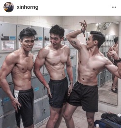 jackdsg:  that old gym Bryan Ong (Middle)