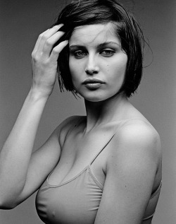 adreciclarte:    Laetitia Casta by Kate Berry