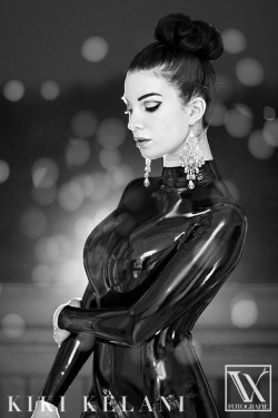 LRCiRL - Latex/Rubber Clothing in Regular