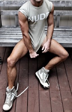 https://69.media.tumblr.com/5563837488fce5bbb8d5de34e44bfce6/tumblr_mlf62s0RLP1rbxfcgo1_500.jpg