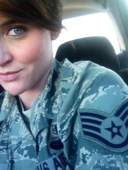 miscellaneous-pleasures:  mymarinemindpart3:  Sexy Air Force Cutie  fantastic boobs…damn  Screw the nude shots - let me get another look at those blue eyes.  When she leaves the service, if she EVER wants to take orders again, have her get in touch.